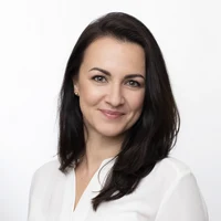 Mónika